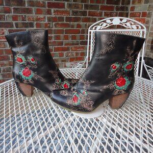 L'ARTISTE SPRING STEP Women's Black Leather Red Rose Ankle Boots Size 39 (8.5)